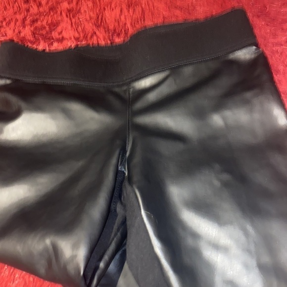 Club Monaco Tasha faux leather pull on Fit leggings Sz 8 - Picture 5 of 13